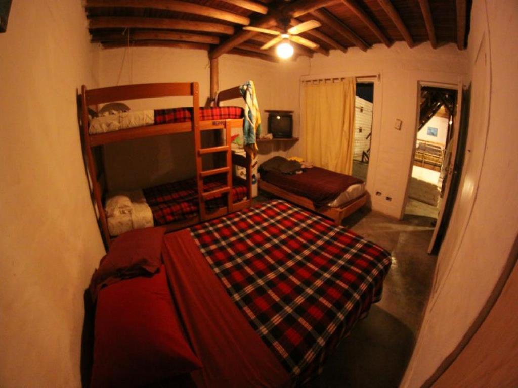 Tio Richi Surfcamp Hostel Punta Hermosa Kamer foto