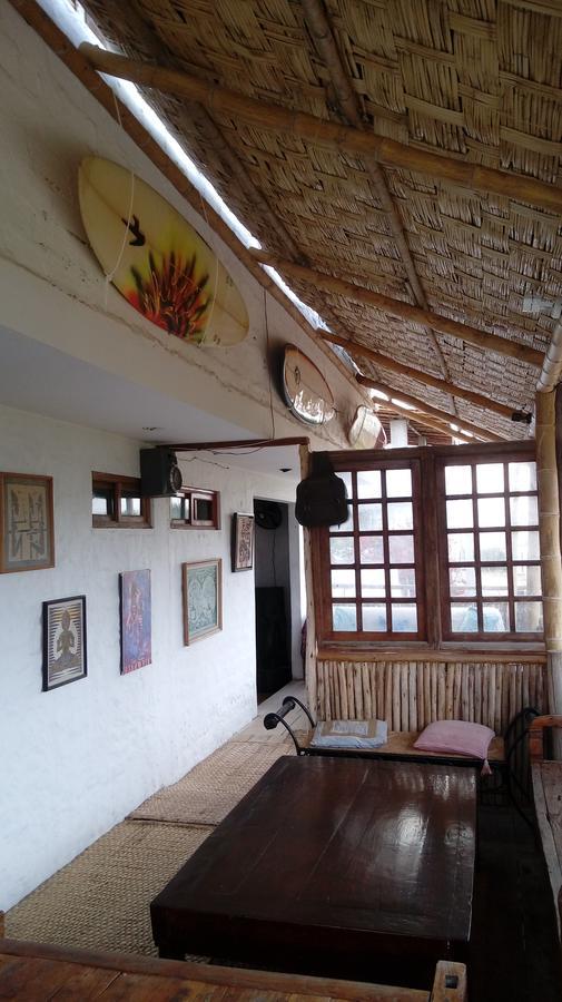 Tio Richi Surfcamp Hostel Punta Hermosa Buitenkant foto