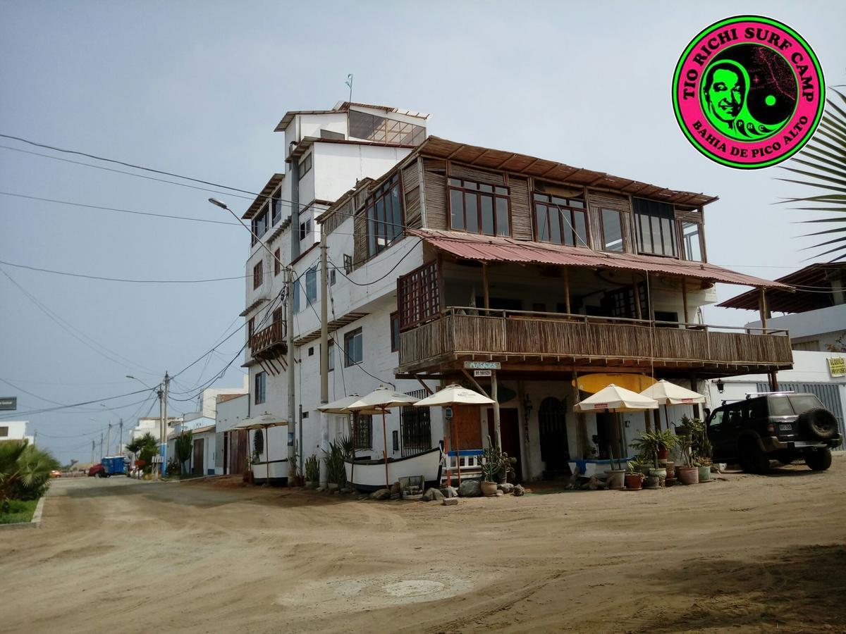 Tio Richi Surfcamp Hostel Punta Hermosa Buitenkant foto